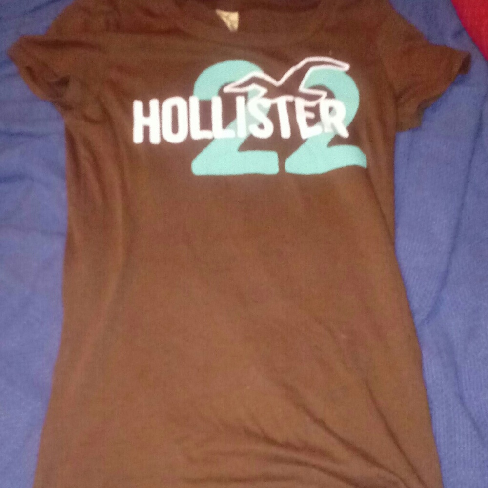 Hollister shirt